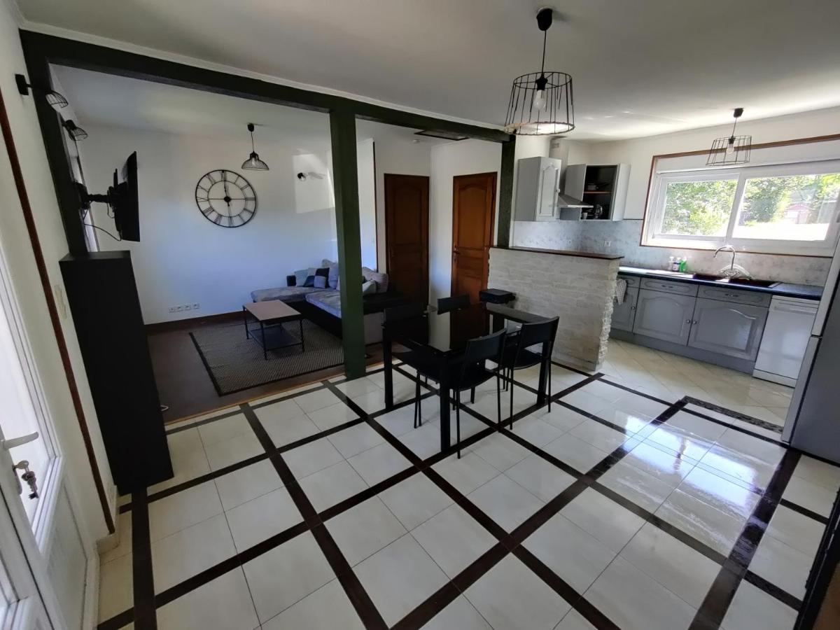Studio Spacieux Tout Equipe Avec Jardin Varennes-Vauzelles Eksteriør bilde